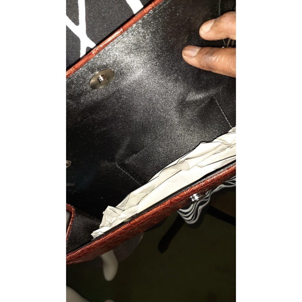 Purse - Picture 4 of 4